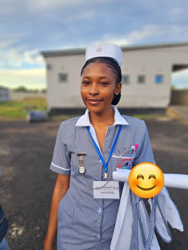 UNICOHS nursing student on campus